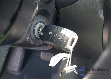 2019 Kia Soul z USA, uszkodzony, nr VIN KNDJN2A24K7000997